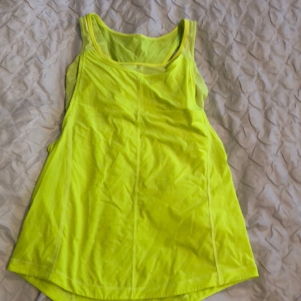 Lululemon neon green tank with built in bra